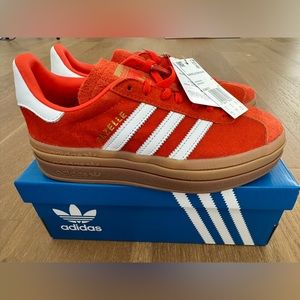 Adidas Original Sneakers Gazelle Platform Bold US 6.5 (New with Tags)